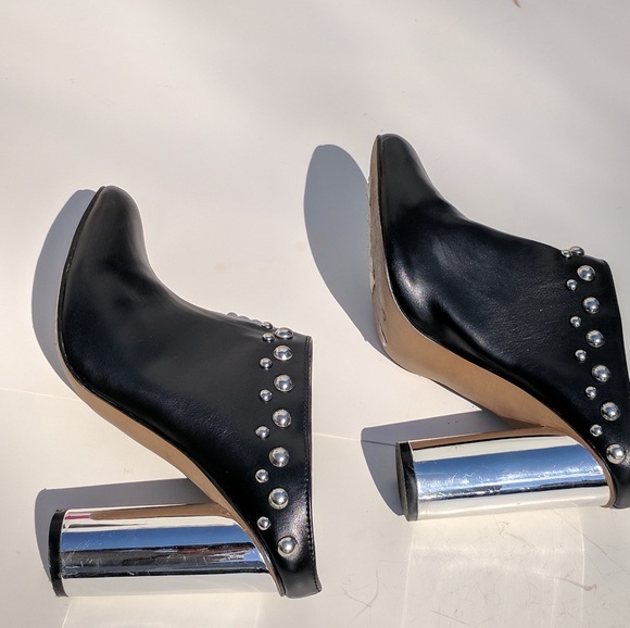 Design Lab Mule Silver Mirror Block Heel Studs - Picture 5 of 8